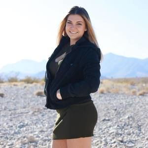 Meet your Posher, Kelli